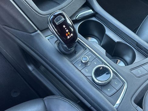 Used 2024 Cadillac XT5 Premium Luxury image 31