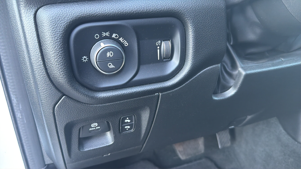 Used 2022 RAM 1500 Big Horn AWD/4WD image 19