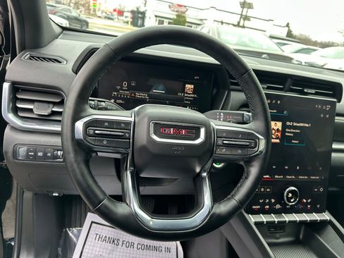 Used 2025 GMC Terrain Elevation image 12