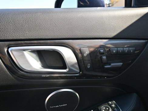 Used 2015 Mercedes-Benz SLK 250 image 39