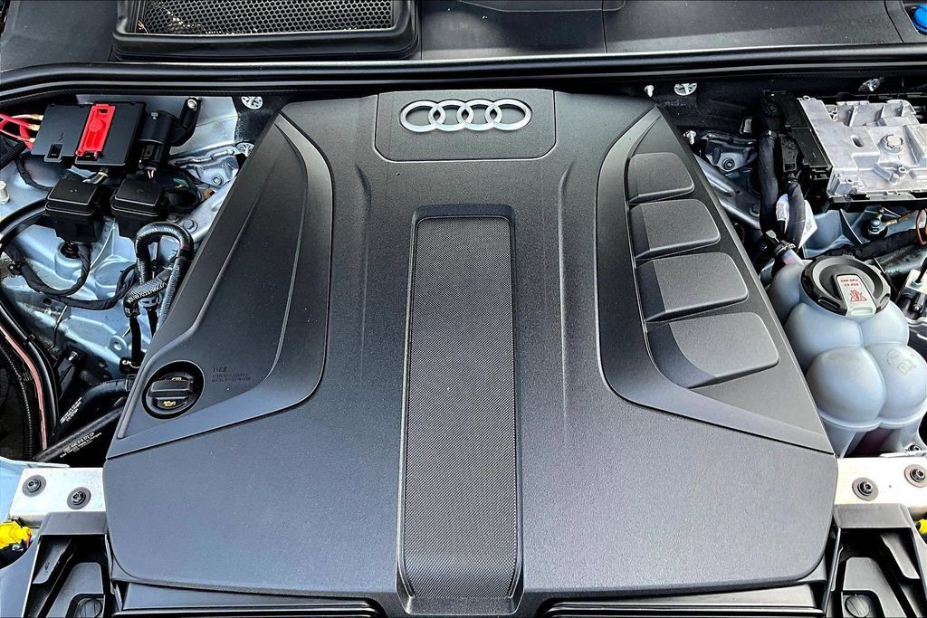 Used 2023 Audi Q7 2.0T Premium Plus w/ Premium Plus Package AWD/4WD image 31