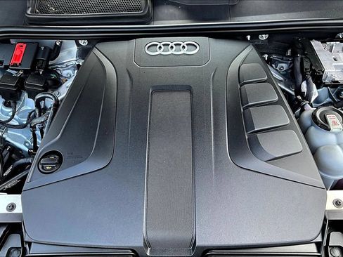 Used 2023 Audi Q7 2.0T Premium Plus w/ Premium Plus Package AWD/4WD image 31