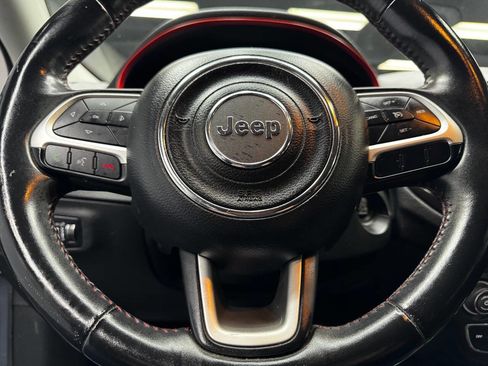 Used 2018 Jeep Compass Trailhawk w/ Safe & Security Group image 21