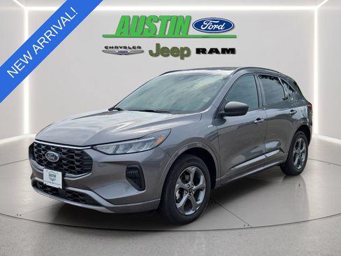 Certified 2024 Ford Escape ST-Line w/ Tech Pack #1 AWD/4WD image 1