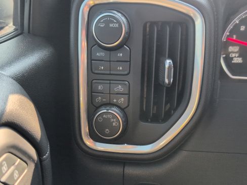 Used 2020 Chevrolet Silverado 1500 LT Trail Boss AWD/4WD image 14