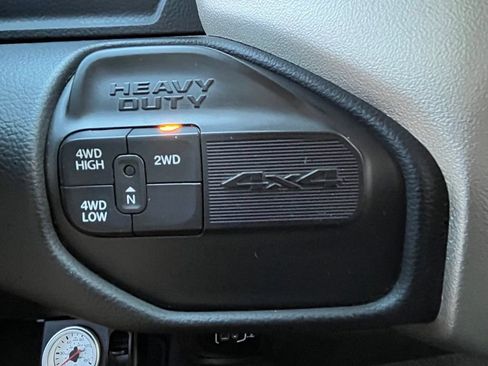 Used 2019 RAM 2500 Laramie AWD/4WD image 25