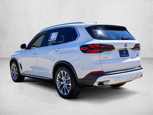 Used 2026 BMW X5 xDrive40i AWD/4WD image 7