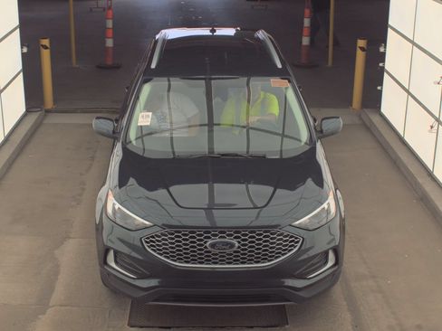 Used 2023 Ford Edge SEL AWD/4WD image 3
