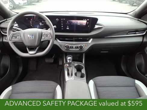 Certified 2024 Buick Envista Preferred w/ Advanced Safety Package image 3