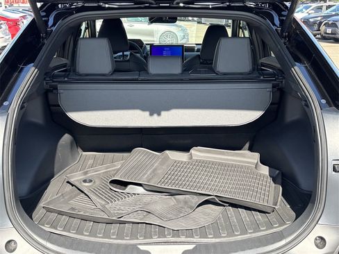 Used 2025 Toyota bZ4X FWD image 15