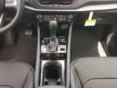 Used 2023 Jeep Compass Trailhawk w/ Trailhawk Elite Group image 18