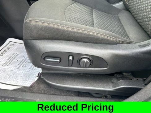 Used 2020 GMC Terrain SLE w/ Driver Convenience Package AWD/4WD image 14