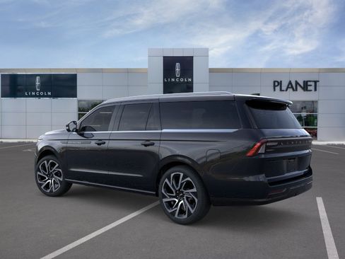 New 2026 Lincoln Navigator L Black Label AWD/4WD image 4
