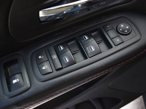 Used 2017 Dodge Grand Caravan GT image 11