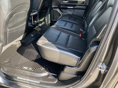 Used 2020 RAM 1500 Laramie image 10