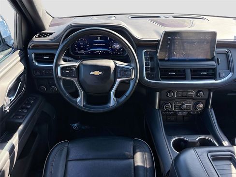 Used 2023 Chevrolet Suburban Premier image 26