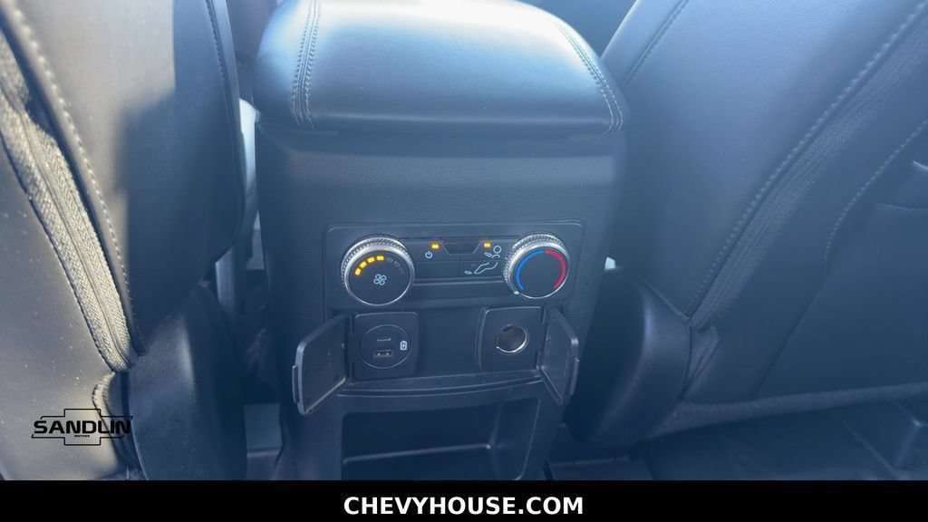 Used 2021 Ford Explorer XLT w/ Equipment Group 202A RWD image 28