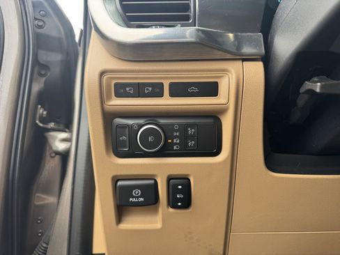 Used 2021 Ford F150 Lariat image 21