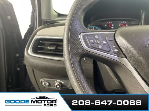 Used 2022 Chevrolet Equinox LS AWD/4WD image 13