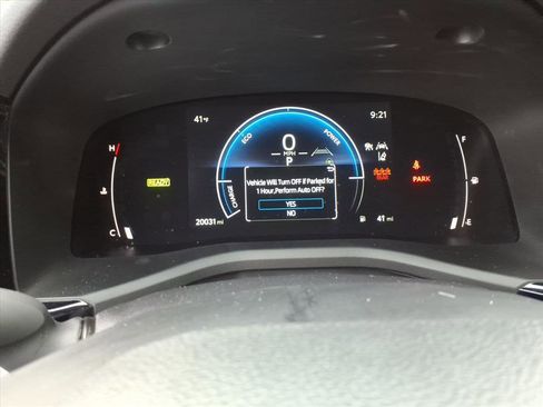 Certified 2025 Toyota Camry LE image 28