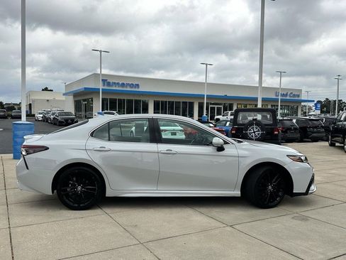 Used 2024 Toyota Camry XSE image 5
