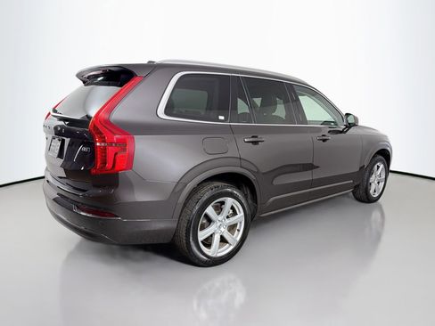 Used 2023 Volvo XC90 B5 Core image 6