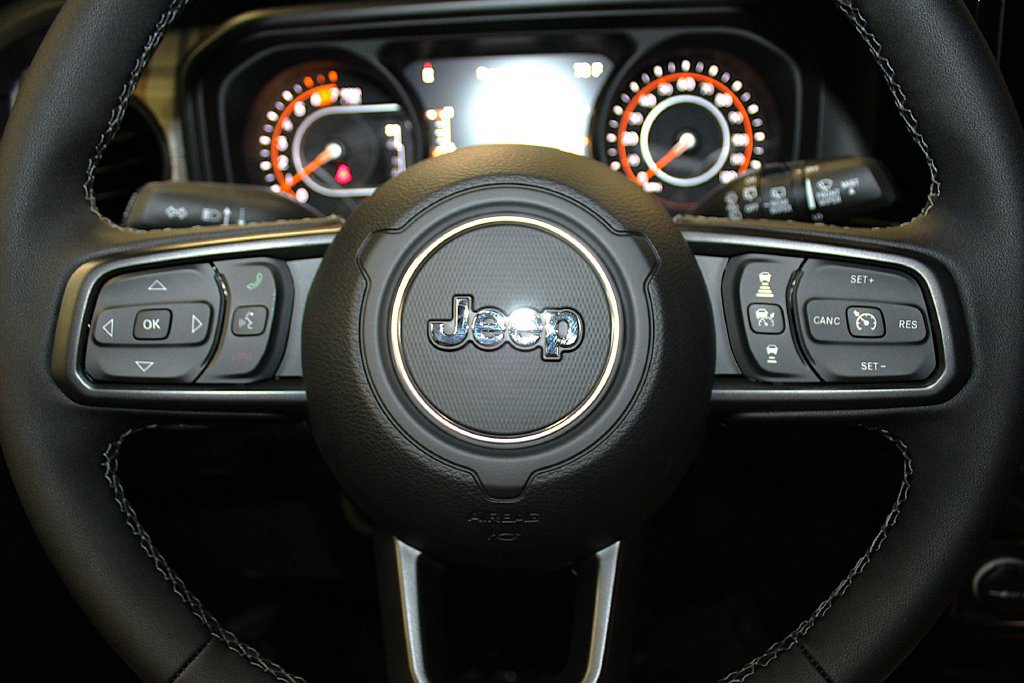 New 2026 Jeep Wrangler Unlimited Sport AWD/4WD image 11