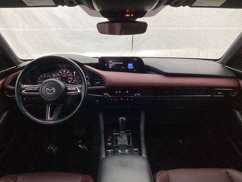 Used 2019 MAZDA MAZDA3 Hatchback w/ Premium Package image 26