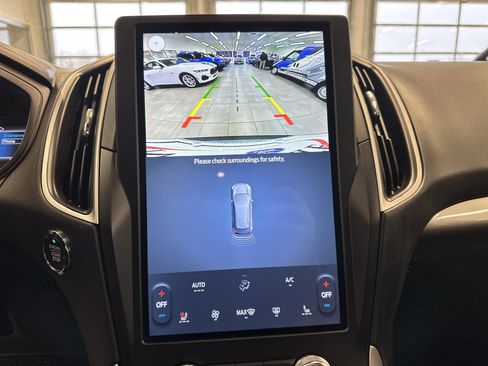 Used 2024 Ford Edge SEL w/ Convenience Package image 33