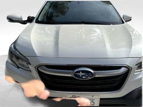Used 2020 Subaru Outback Limited AWD/4WD image 2