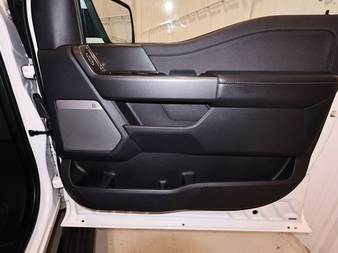 Used 2022 Ford F150 Lariat w/ Equipment Group 502A High AWD/4WD image 19