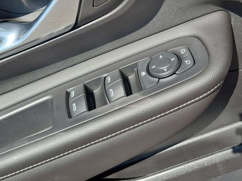 Certified 2023 GMC Terrain SLT FWD image 22