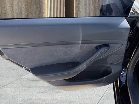 Used 2023 Tesla Model 3 Standard Range RWD image 23