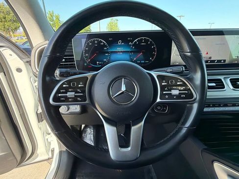 Used 2023 Mercedes-Benz GLS 450 4MATIC image 25