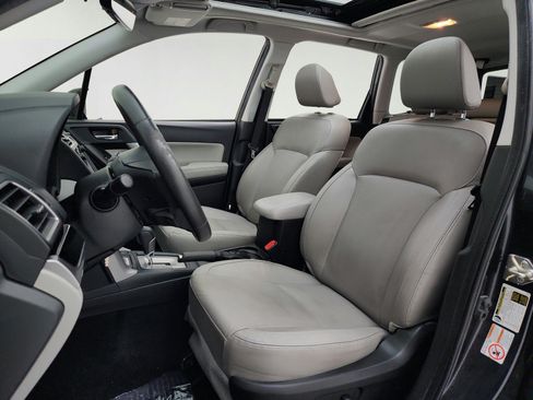 Used 2017 Subaru Forester 2.5i Limited AWD/4WD image 8