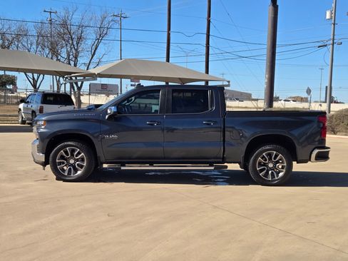 Used 2020 Chevrolet Silverado 1500 LT w/ Texas Edition image 6