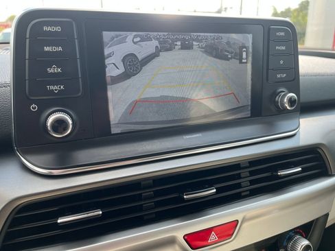 Used 2021 Kia Telluride S FWD image 18