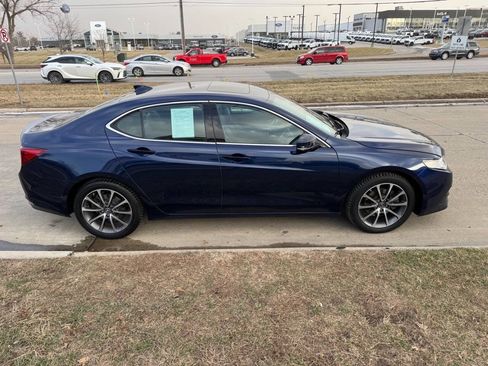 Used 2017 Acura TLX V6 SH-AWD w/ Technology Pkg image 6