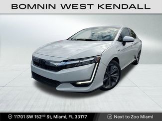 Used 2018 Honda Clarity Touring video 1