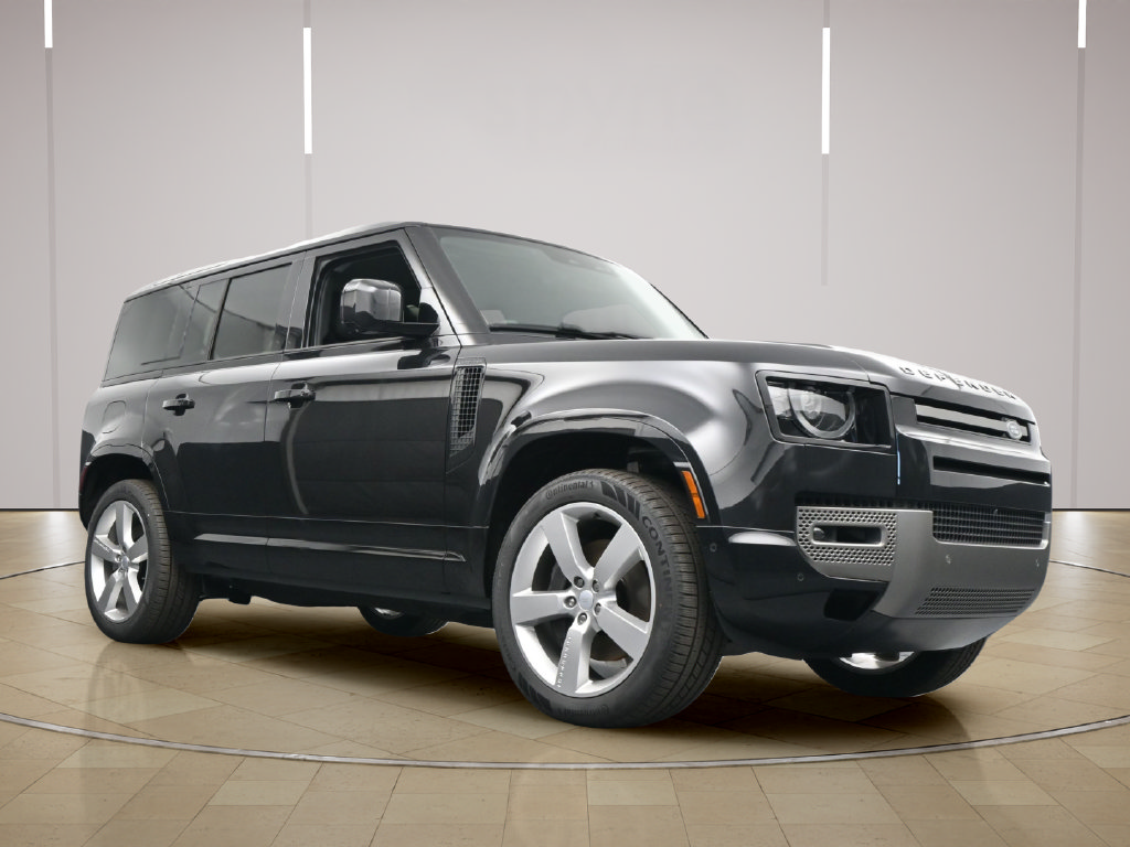 Used 2025 Land Rover Defender 110 X-Dynamic SE AWD/4WD image 26