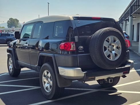 Used 2008 Toyota FJ Cruiser 4WD image 3