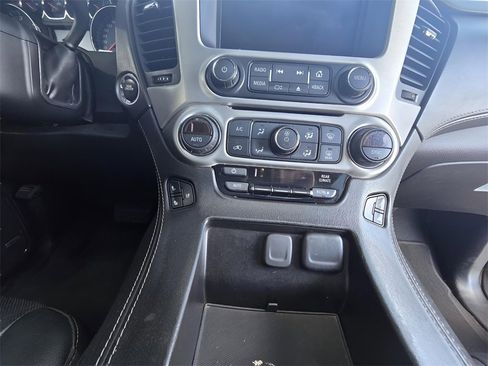 Used 2019 GMC Yukon XL SLT image 39