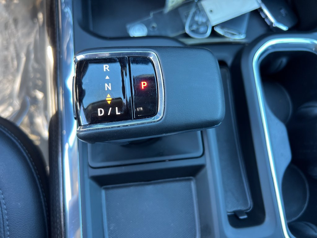 Used 2025 Chevrolet Silverado 1500 RST w/ Convenience Package II AWD/4WD image 18