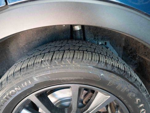 Used 2017 Ford Explorer XLT w/ Equipment Group 202A image 31