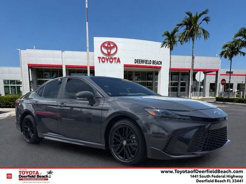 Used 2026 Toyota Camry SE FWD image 1