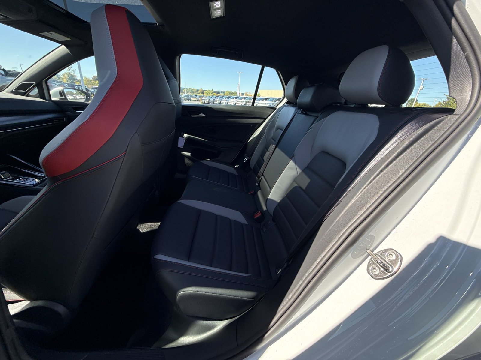 New 2026 Volkswagen GTI SE FWD image 25