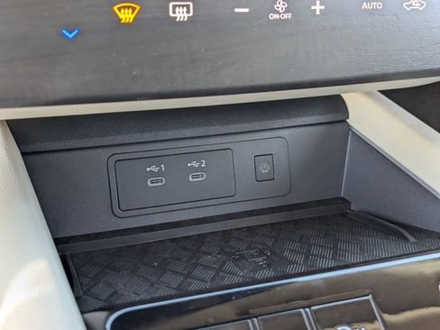 New 2025 Nissan Murano SV image 19