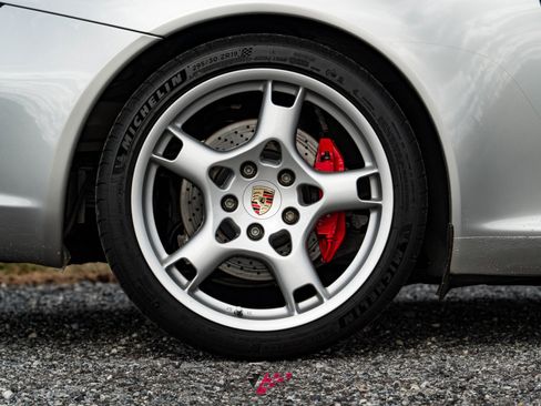 Used 2005 Porsche 911 Carrera S image 13