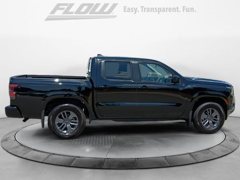 Used 2026 Nissan Frontier SV w/ Tow Package RWD image 8