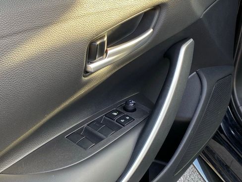 Used 2024 Toyota Corolla SE image 11